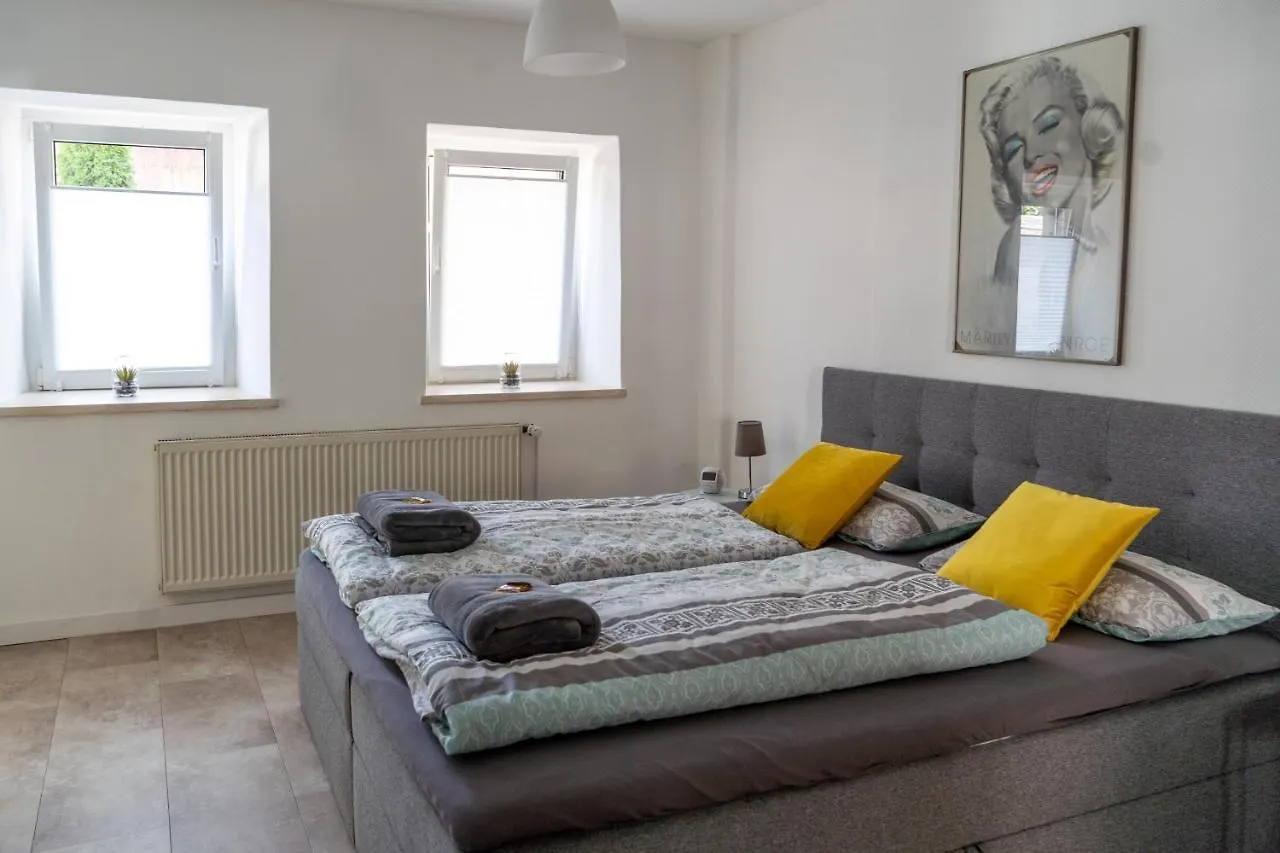 Moderne Altstadt-Ferienwohnung Hammelburg 0*,